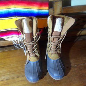 NWT Khombu Snow Boots